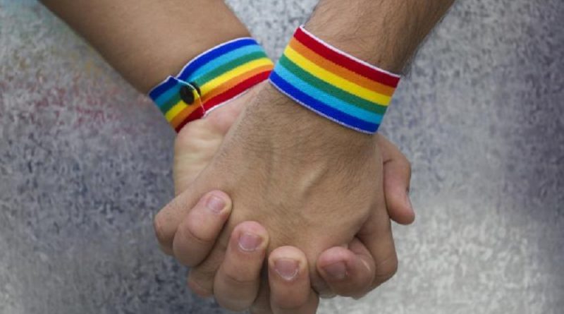 सुप्रीम कोर्ट का समलैंगिकता पर बड़ा फैसला, अब नहीं माना जाएगा अपराध
