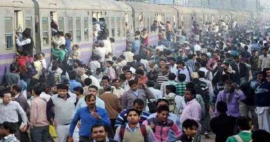 Gujarat: Industries hit as UP, Bihar migrants flee